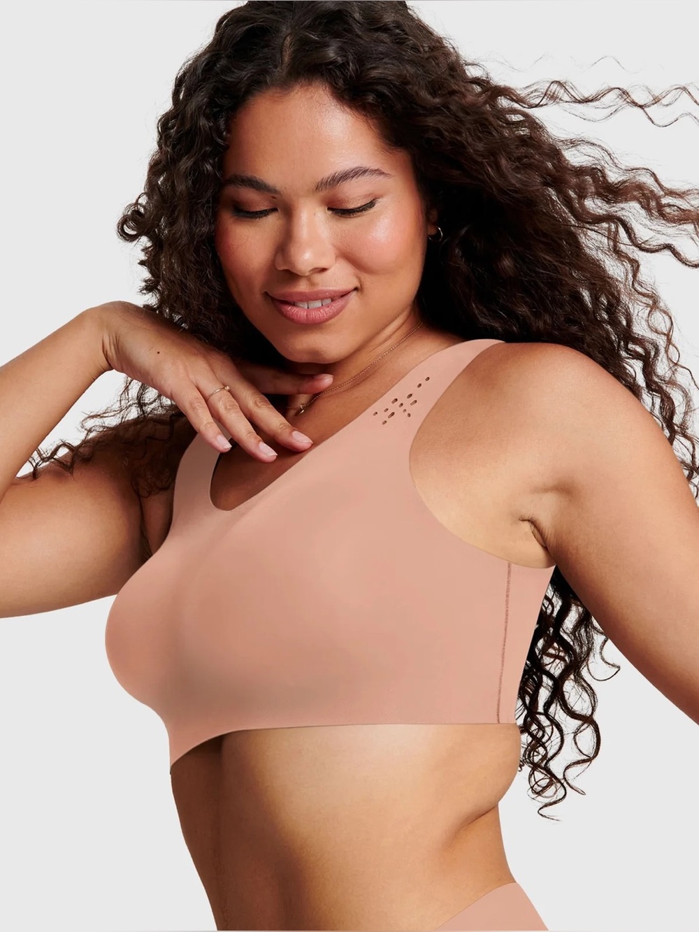 LIKE NEW Evelyn & Bobbie Jewel Cut Defy Bra Size XL Pink Seamless EUC NO PADS